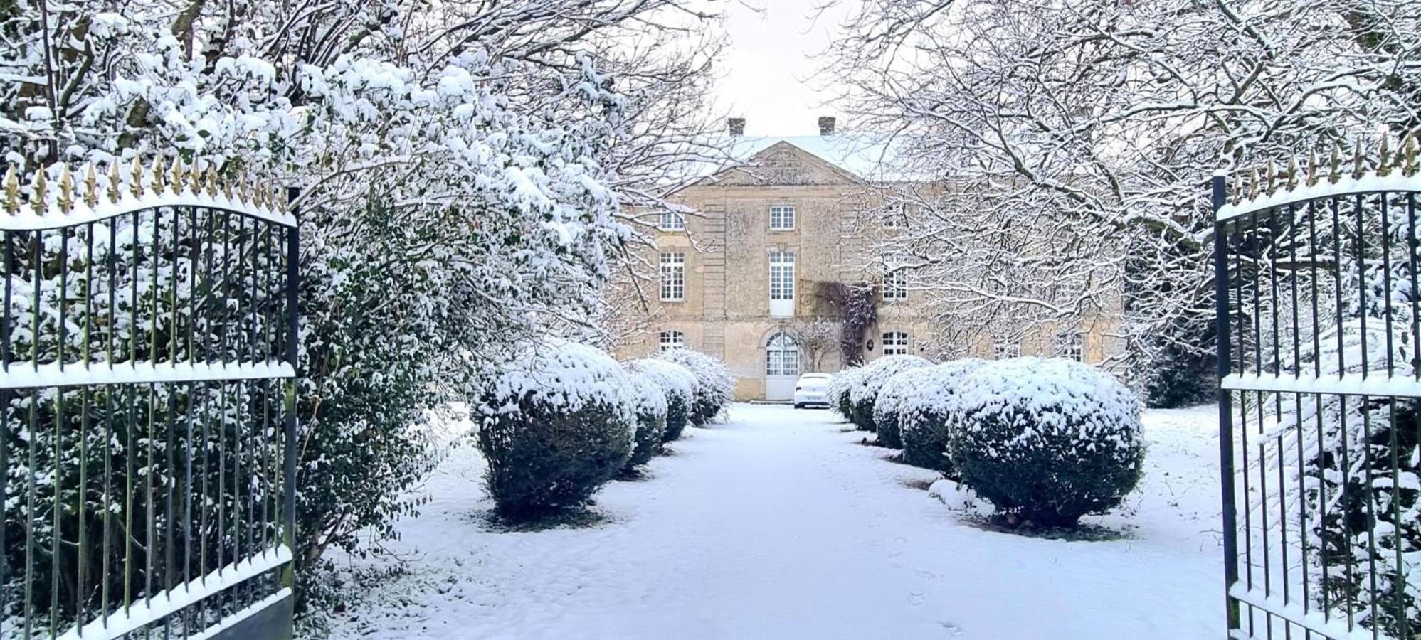 L'Orangerie Du Grand Jardin Villa Condé-sur-Seulles Exteriör bild