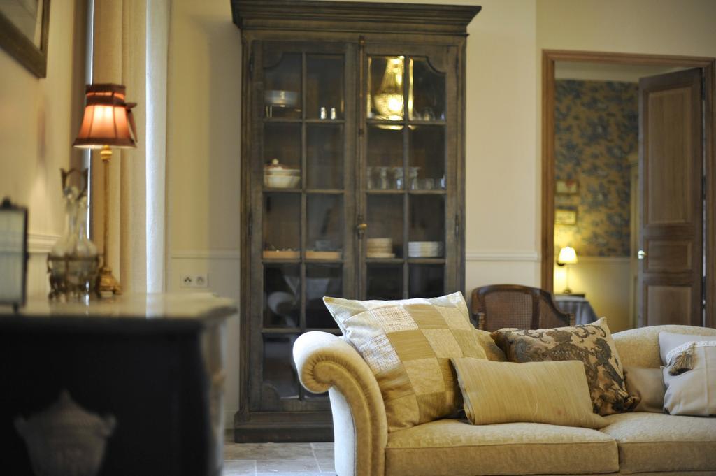 L'Orangerie Du Grand Jardin Villa Condé-sur-Seulles Rum bild