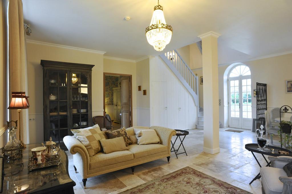L'Orangerie Du Grand Jardin Villa Condé-sur-Seulles Rum bild