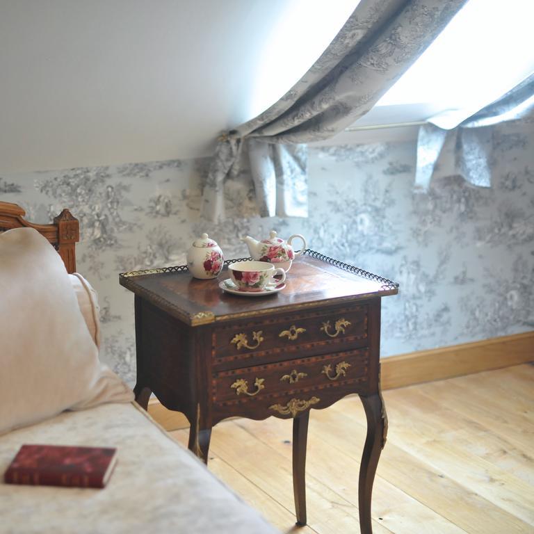 L'Orangerie Du Grand Jardin Villa Condé-sur-Seulles Rum bild
